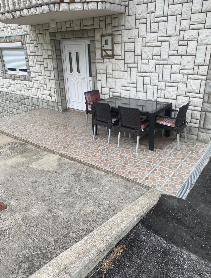 Amar Apartmani, Jajce Bagian luar foto