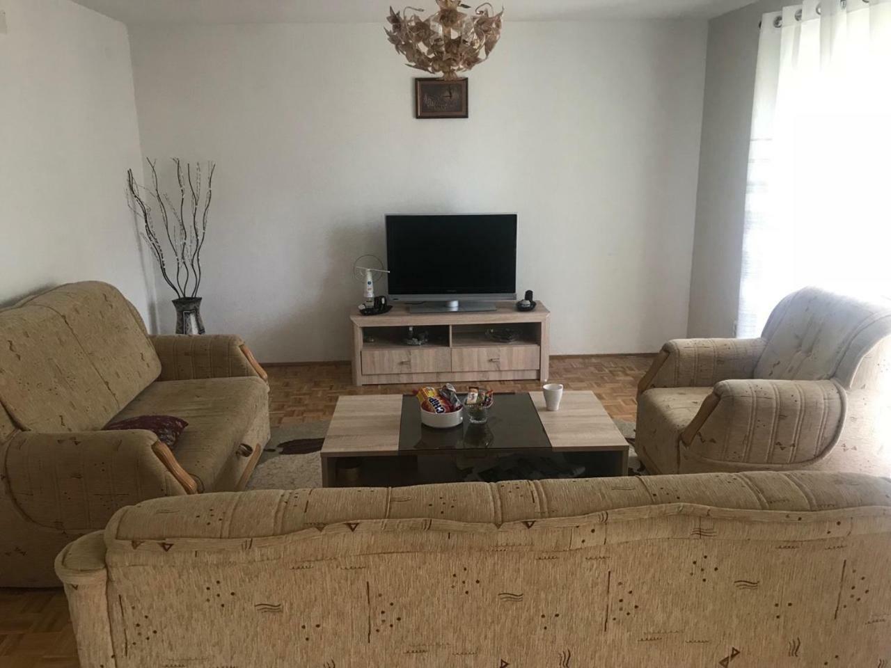 Amar Apartmani, Jajce Bagian luar foto