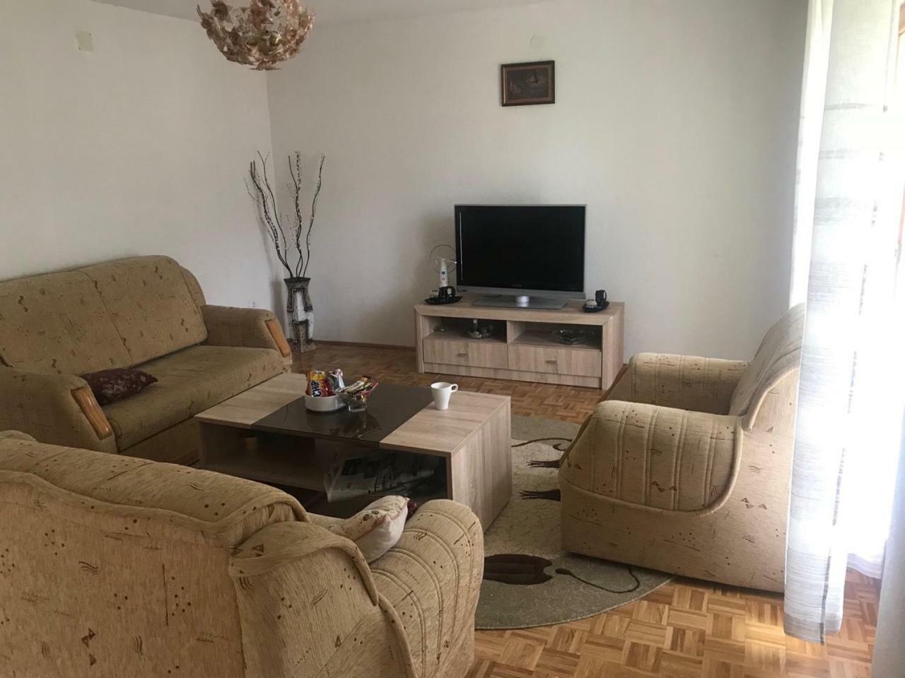 Amar Apartmani, Jajce Bagian luar foto